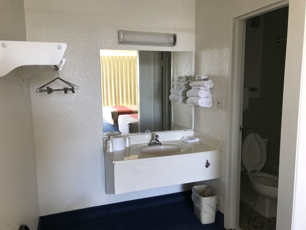Vagabond Inn Ел Пасо Екстериор снимка